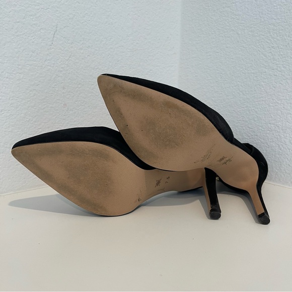 BCBG Black Heels with Gold Bracelet Strap Size 7.5 - Picture 5 of 6